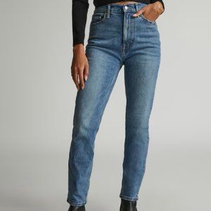 Everlane Original Cheeky Jean in Worn Mid-Blue (Like New!)